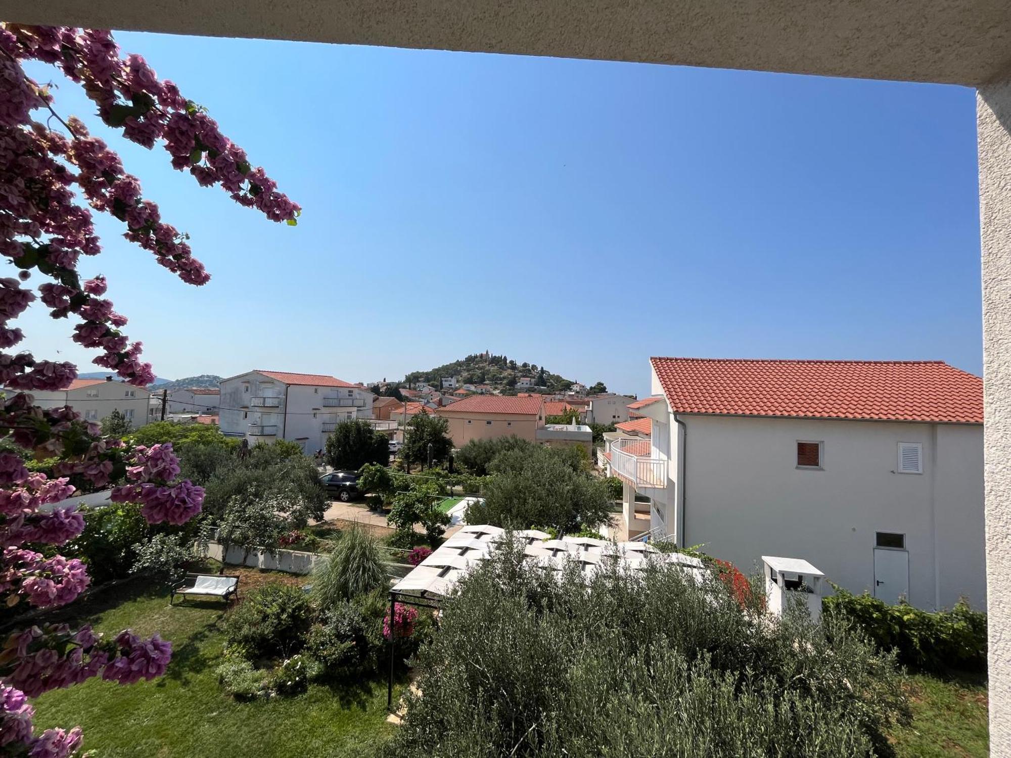 Perla Alba Apartments Tribalj Exteriér fotografie